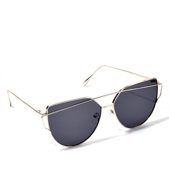 >>LAST<< Sunglasses - Gold/Black - Picture 2 of 4