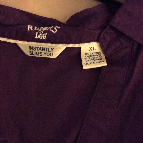 Plum Lee Rider button down top! - Picture 2 of 4