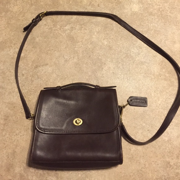 Vintage Authentic Coach cross body purse