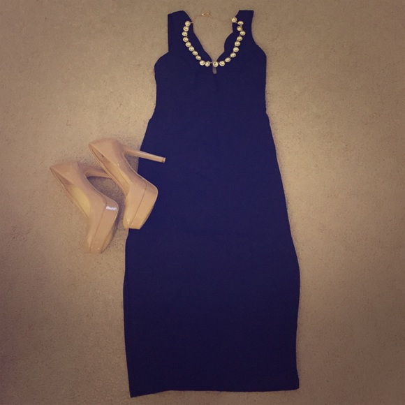 NWOT Black scalloped cocktail dress