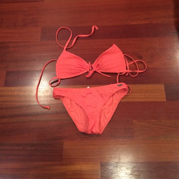 Roxy bikini. In great condition.