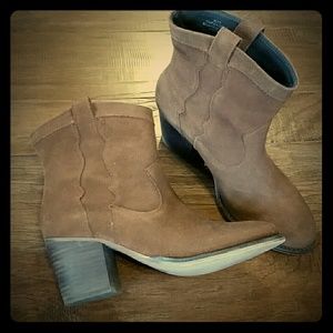 Steve Madden Booties
