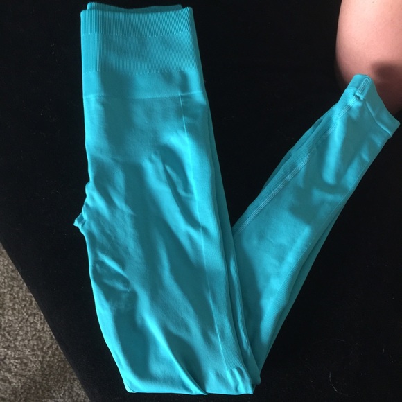 lululemon zone in tights