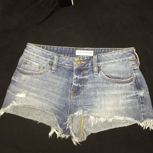 bullhead jean shorts