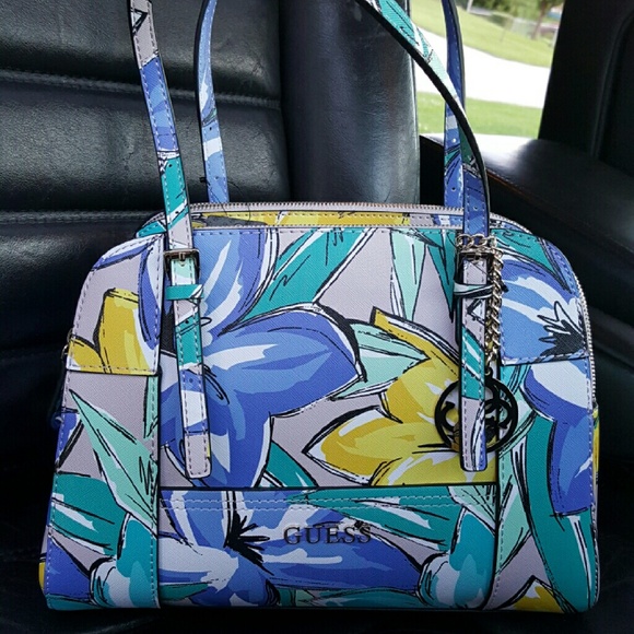 Guess purse