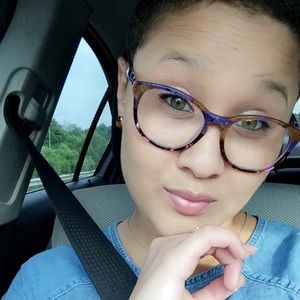 Meet your Posher, Devenna