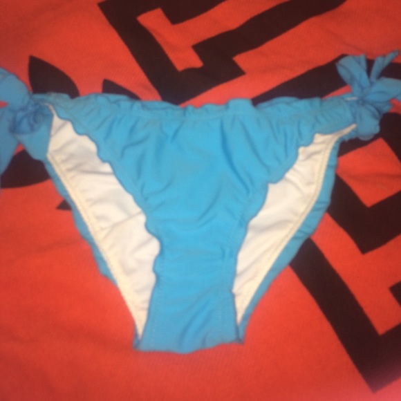 VS ruffled cheeky blue bottoms
