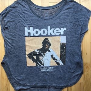 Chaser brand t shirt