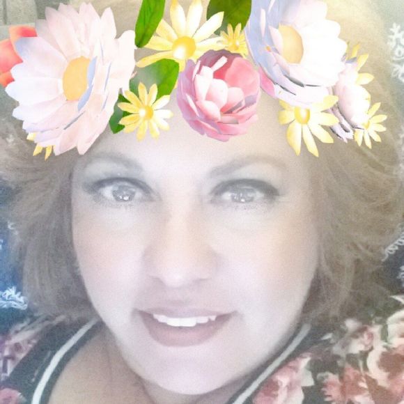 Meet your Posher, Angie