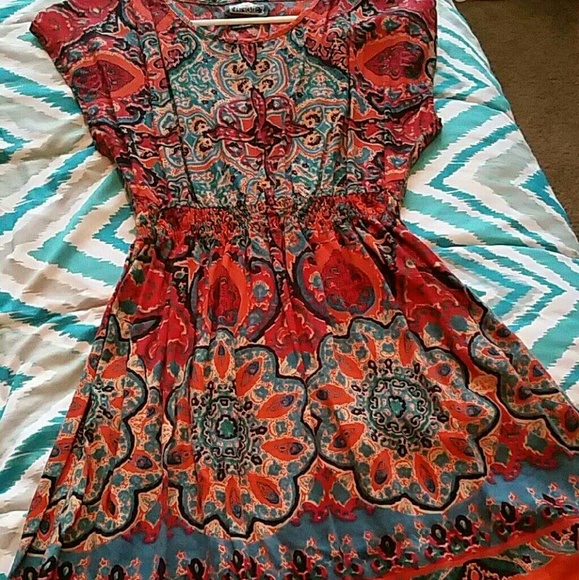 Cinched waist pattern dress