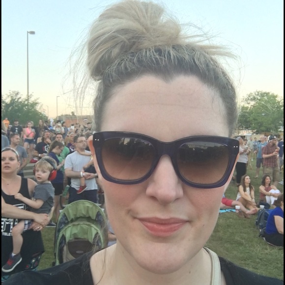 Meet your Posher, Rachel - Picture 2 of 4