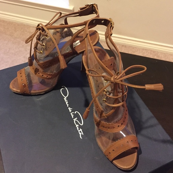 Oscar de la Renta pumps, size 36.5.