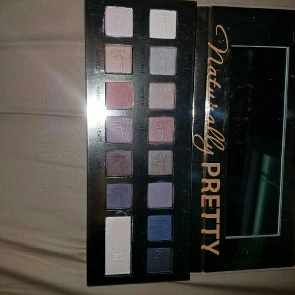 It cosmetics naturally pretty Vol I