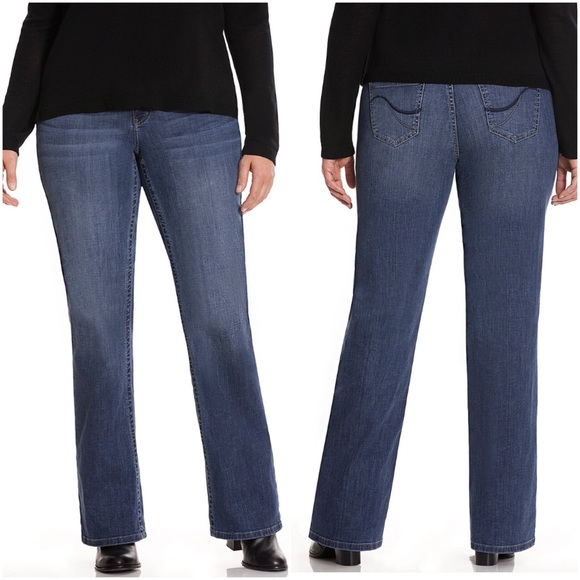 🆕Plus size::Lane Bryant Bootcut Jeans 🆕