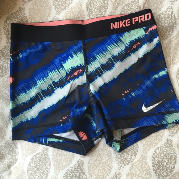 Nike pro workout shorts