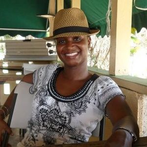 Meet your Posher, Roberta