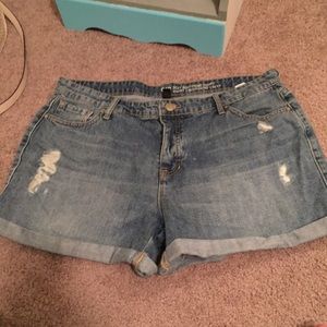 The Gap Sexy Boyfriend Short