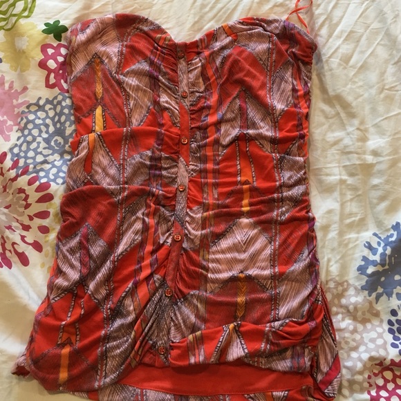 Strapless Guess top