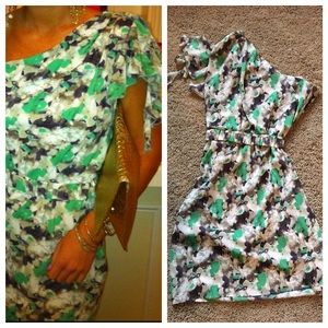 Floral Dress with Belt to cinch waist!