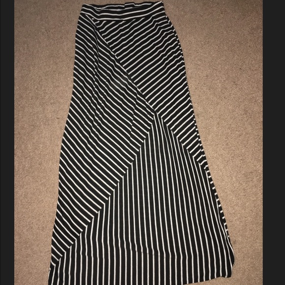 Charlotte Russe maxi skirt