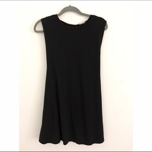 *NEVER WORN* Black Tobi dress