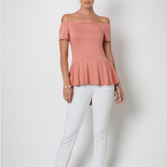 SALE💥Off The Shoulder Ruffle Top