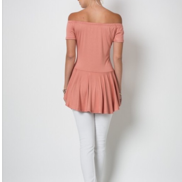 SALE💥Off The Shoulder Ruffle Top - Picture 3 of 4