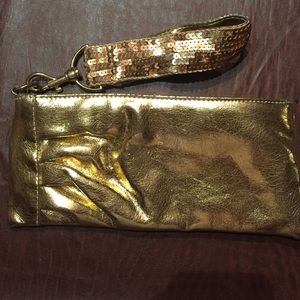 Gold clutch