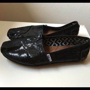 Sequin TOMS