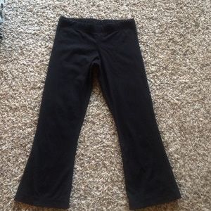 Lululemon Back Slit Capris