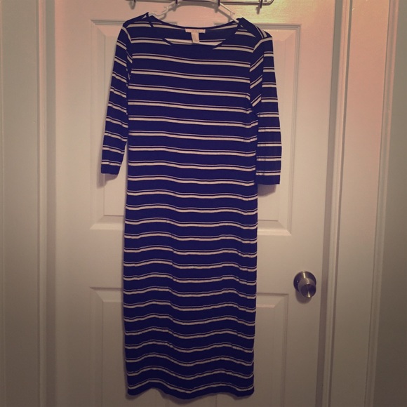 Knee length maxi dress.