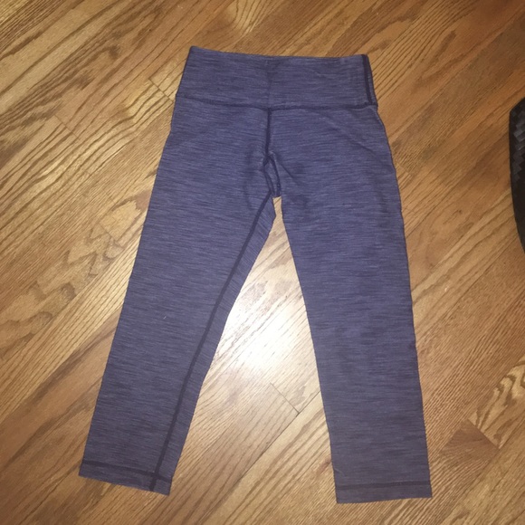 Lululemon crop leggings