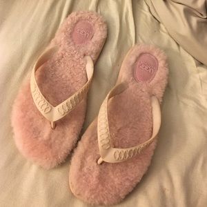 Pink ugg flip flops size 6