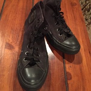 Black converse high top