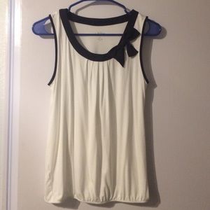 Loft white tank with navy bow