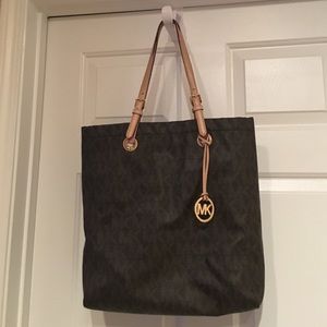 Michael Kors monogram purse