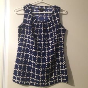 Banana Republic dark blue and white tank