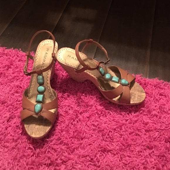 Turquoise stone wedges