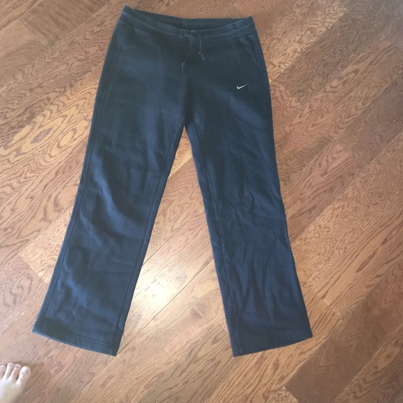 Nike sweatpants size small
