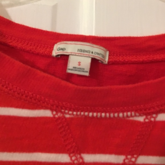 GAP Red/White Striped Tee - Picture 2 of 4