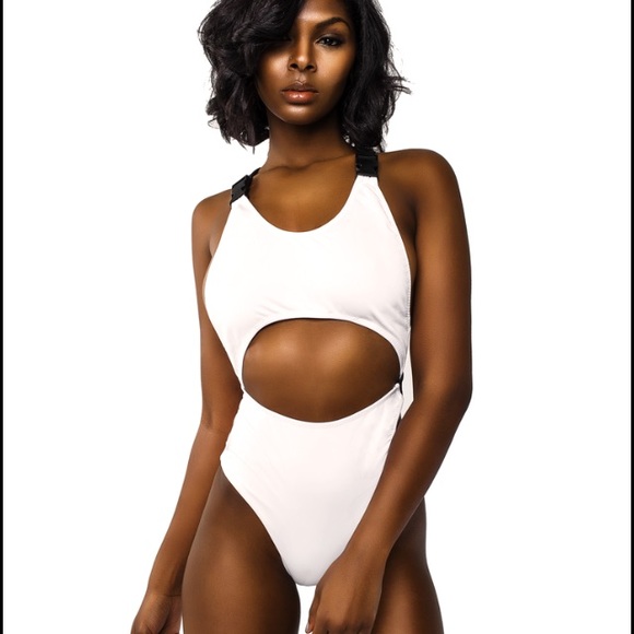 One Piece Monokini NOT a scam or cheap swimsuit