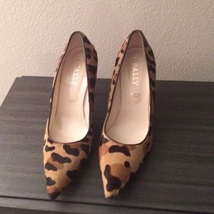 Leopard Print pumps