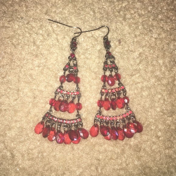 Dangle beaded earrings