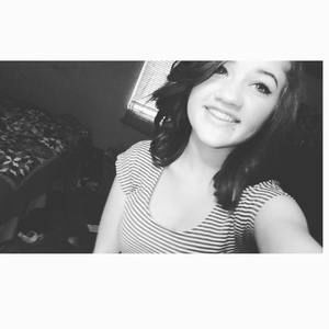 Meet your Posher, Alexis