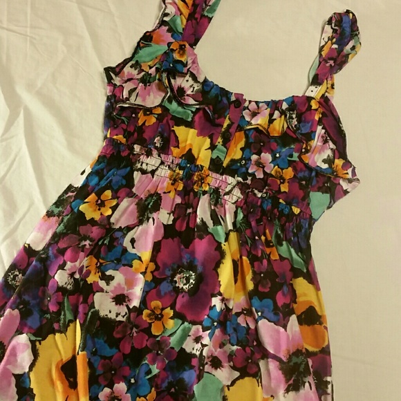 Dresses & Skirts - Super cute sundress