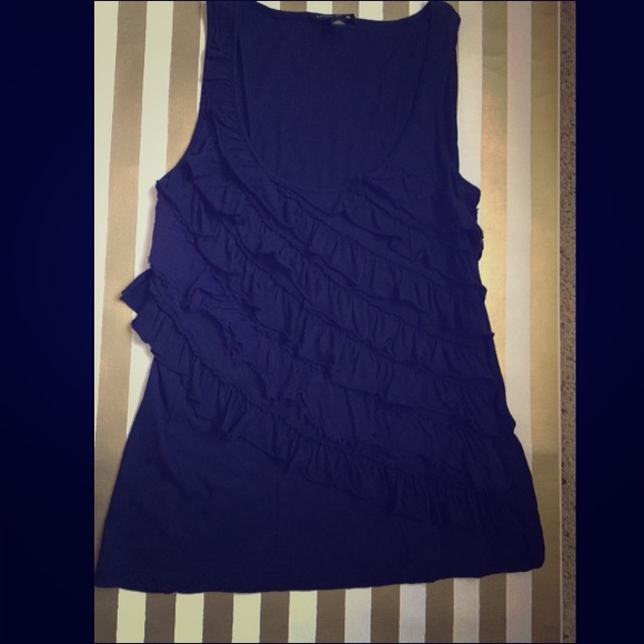Banana Republic navy ruffle tank! - Picture 1 of 4