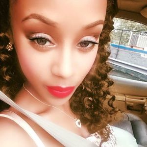 Meet your Posher, Minty