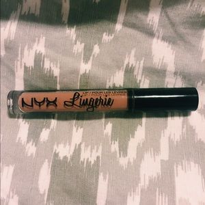 NYX Lip lingerie