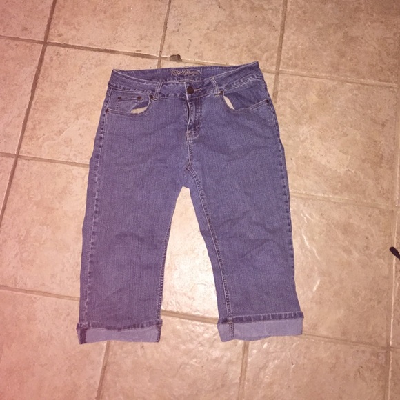 Blue jean capris