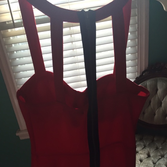 Dress - Picture 2 of 3